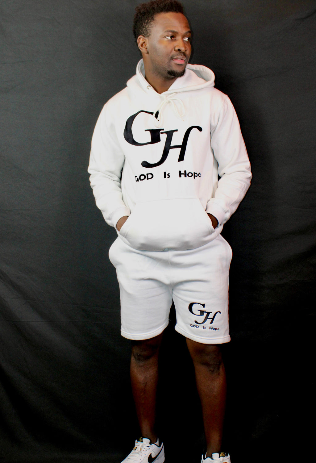 Men’s short- GOD is Hope