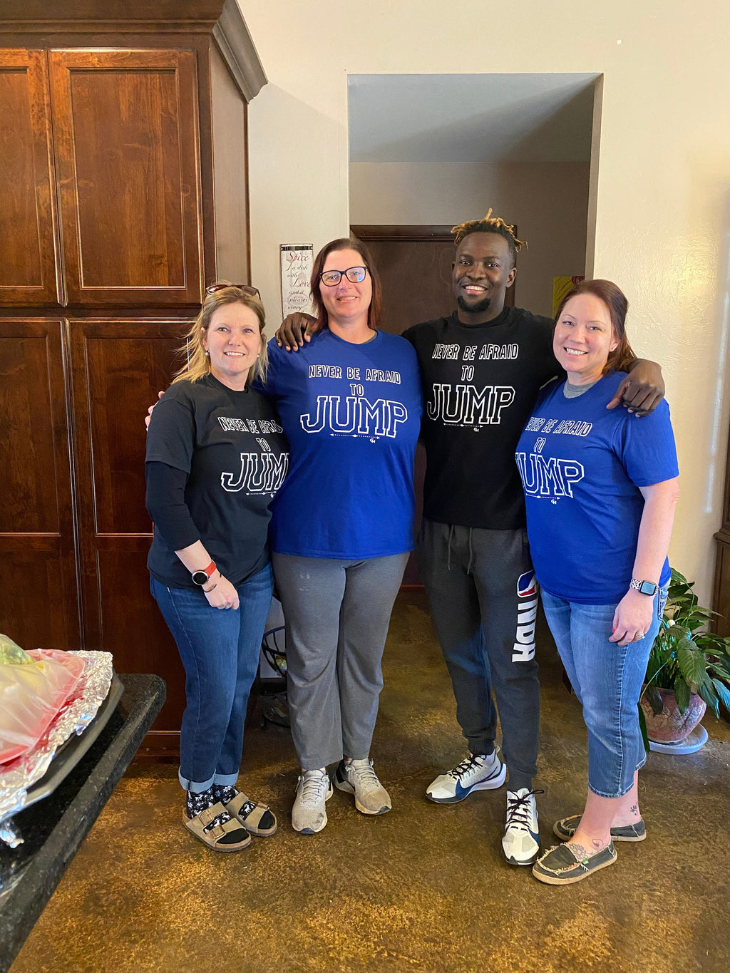 T-Shirt -Never Be Afraid To Jump